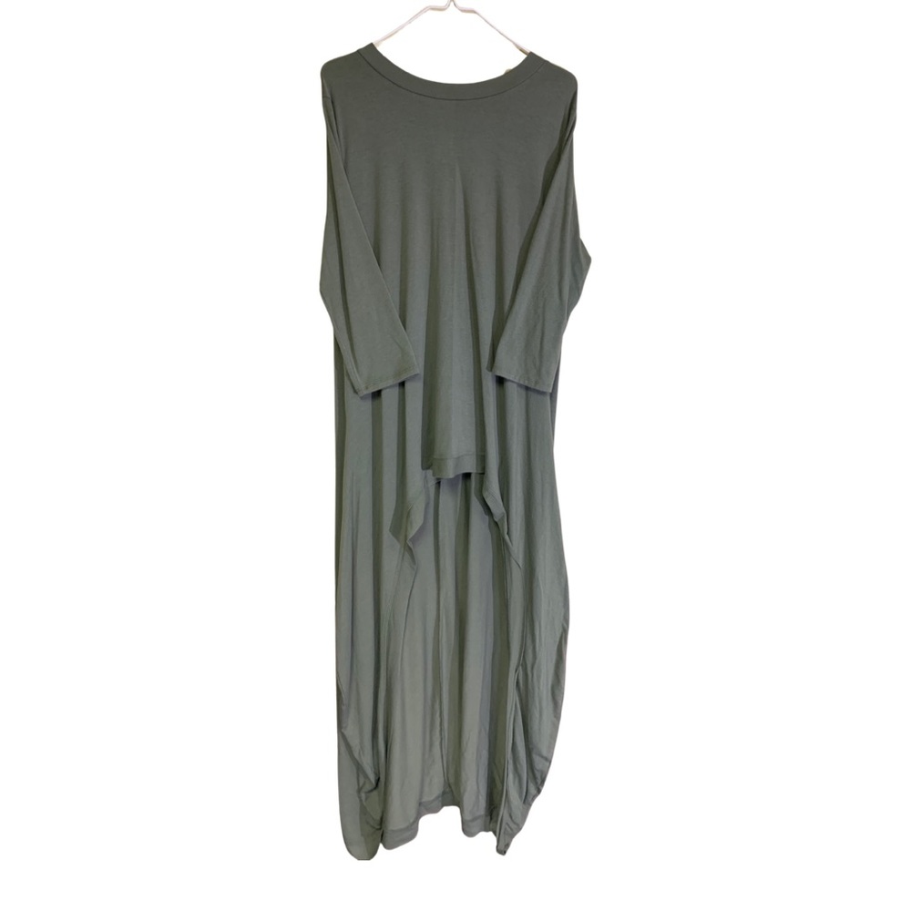 Long Quarter Sleeve Tunic Top